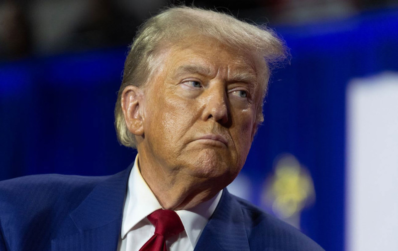 Trump's Strategic Maneuvers on Iran: Balancing Military Threats and Diplomatic Efforts