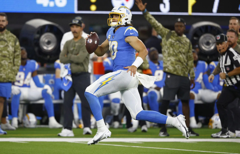 Steelers Fall to Texans in Wild-Card Playoff