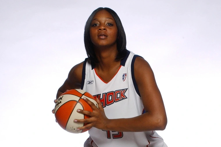 Two-Time WNBA Champion Kara Braxton Dies in Tragic Car Accident