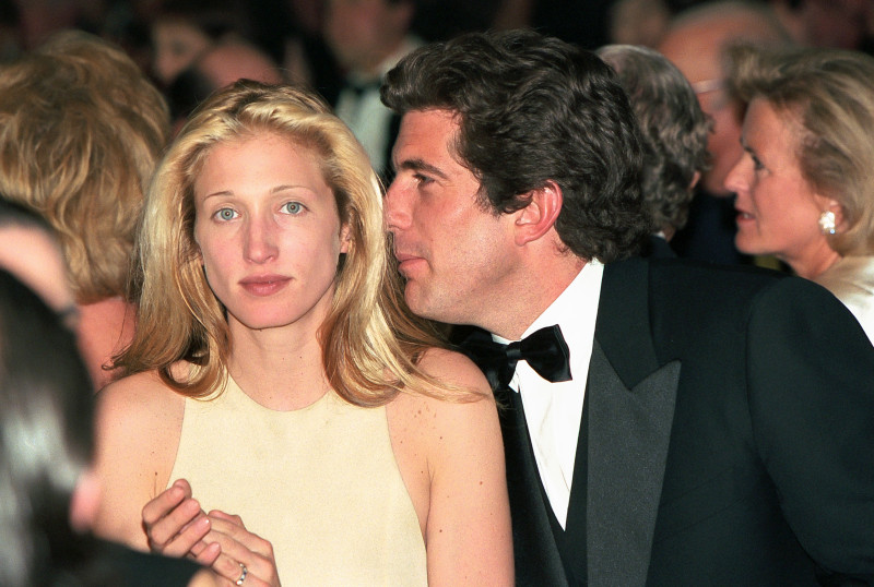 Caroline Kennedy: A Life in the Spotlight and the Mysterious End of JFK Jr. and Carolyn Bessette