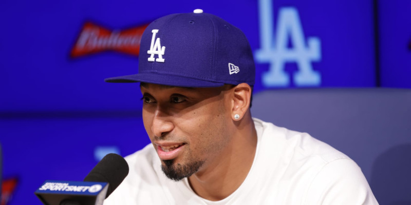 Edwin Díaz Revitalizes Dodger Stadium with Epic Entrance