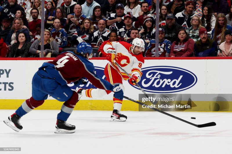 Flames Outlast Avalanche in Clash of Western Rivals