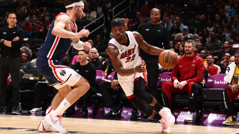 Heat Miami: A Thrilling Battle on the NBA Court
