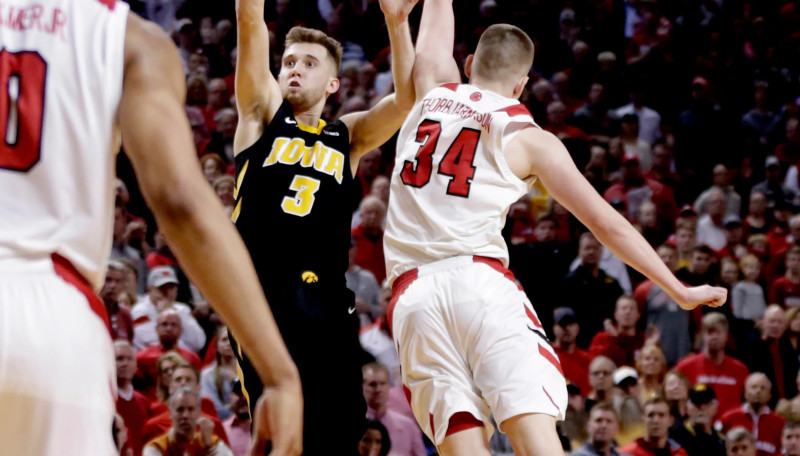 Iowa Hawkeyes Defy the Odds: A Wild Ride to the Elite Eight