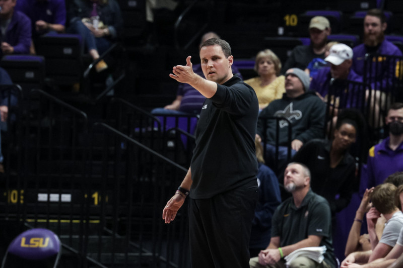 LSU Basketball: A Coaching Shakeup