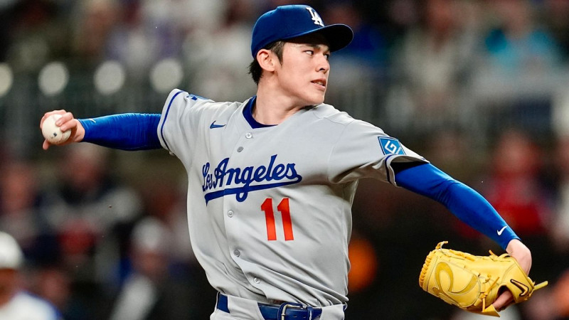 Roki Sasaki: A Japanese Phenom's Struggles in Spring Training