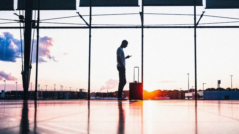 Chaos in the Skies: Today's Airline Flight Cancellations and Delays