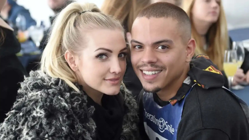 The Masked Singer Reveals Ashlee Simpson's Galactic Triumph