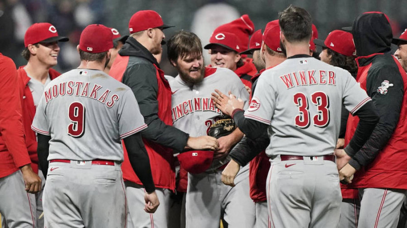 Brandon Phillips: The Reds Legend's Final Bow