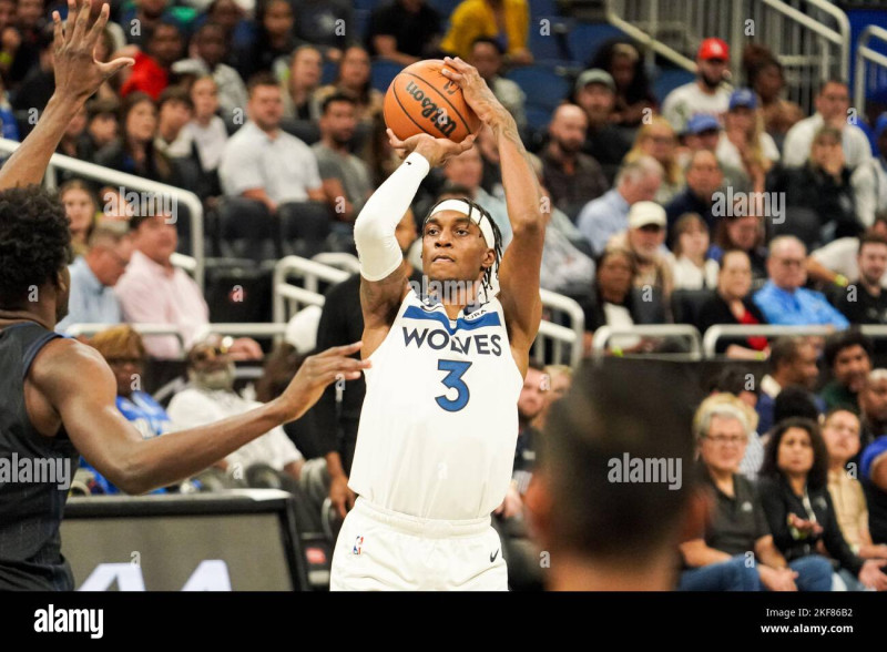 Carmelo Anthony Weighs In on Timberwolves Nuggets Showdown