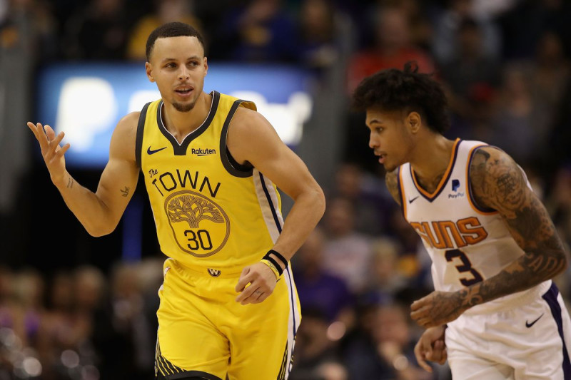 Curry Struggles as Suns Lock Down Warriors in Crucial Play-In Game