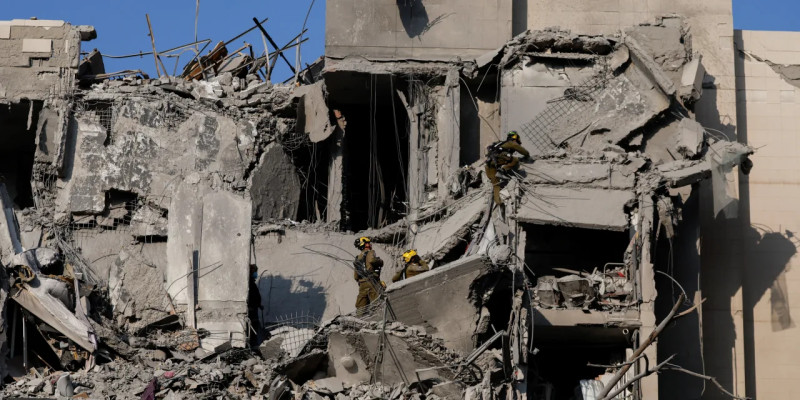 Tensions Escalate: Iran and Israel Conflict Deepens with US Interventions in Strait of Hormuz