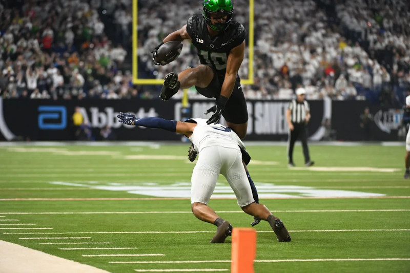 Kenyon Sadiq: The Blazing Speedster Taking the NFL by Storm