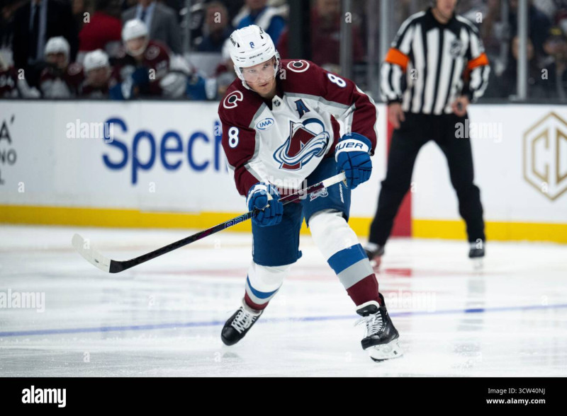L.A. Kings' Playoff Struggle Continues as Avalanche Clinch Victory