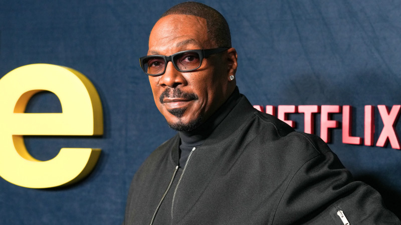 Mike Myers Brings Shrek to Life for Eddie Murphy's Historic AFI Honour