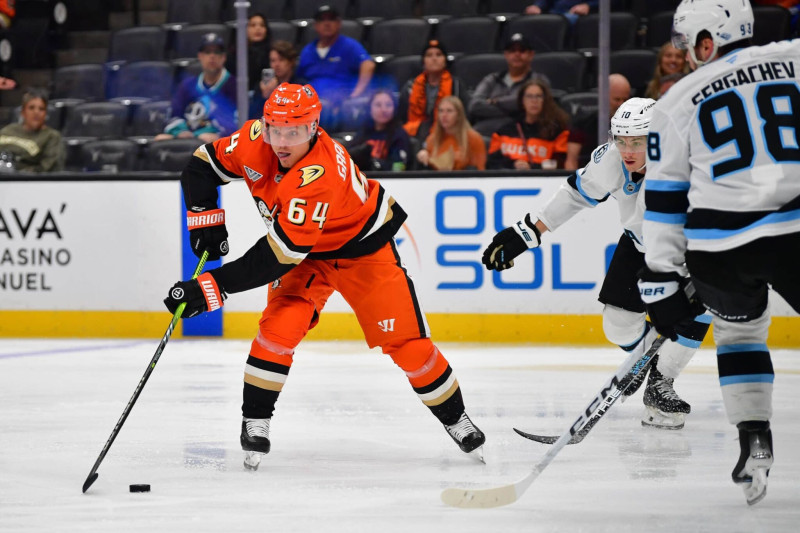 Oilers Fall to Ducks as Mikael Granlund Shines in Thrilling Playoff Clash