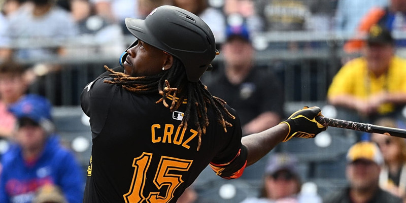 Oneil Cruz's Heroics Lead Pirates to Thrilling Extra-Inning Victory Over Cubs