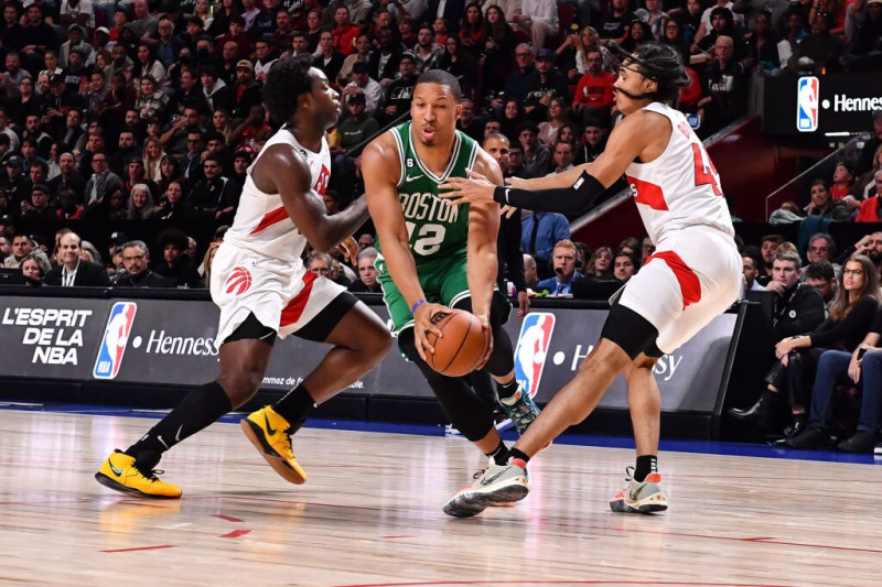 The Battle for the Playoff Spot: Raptors vs. Celtics Intensifies