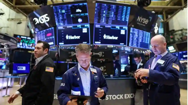 The Stock Market Today: A Storm of Numbers and Trends