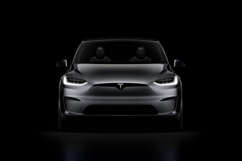 Tesla Bids Farewell to Legendary Model S with Exclusive Signature Series