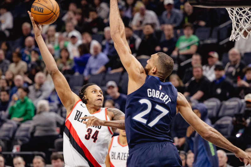 Trail Blazers-Clinch Spurs' First Round Play-Off