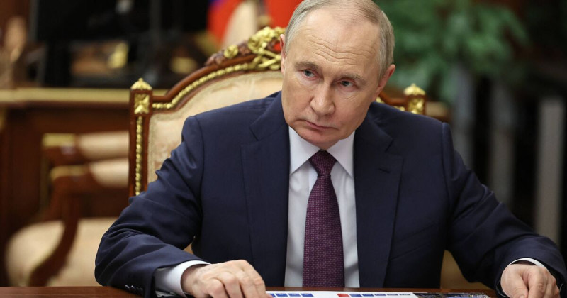 Vladimir Putin in the Crosshairs of Global Tensions