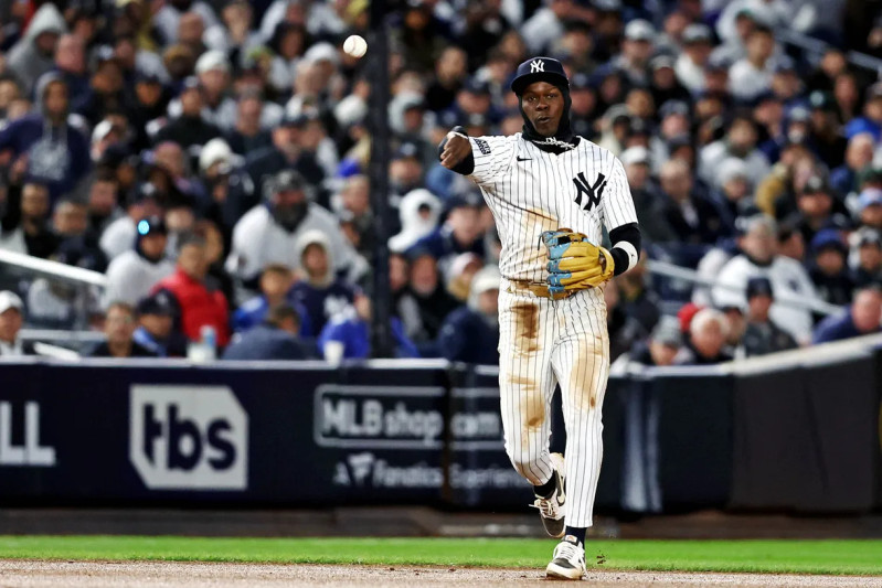 Yankees Crush Astros in Seventh Straight Victory