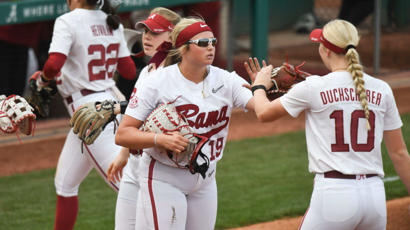 Alabama Softball Leads Texas in Thrilling SEC Championship Clash