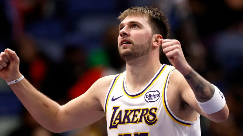 Injury sidelines Doncic as Lakers face Thunder in crucial Game 1