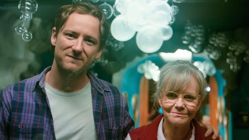 Lewis Pullman: Star of Netflix’s Remarkably Bright Creatures