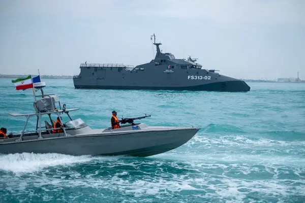 The Strait of Hormuz: A Flashpoint for Merchant Ships as Iran War Intensifies