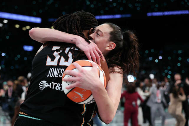 Breanna Stewart and the New York Liberty's Dominant Opening Night