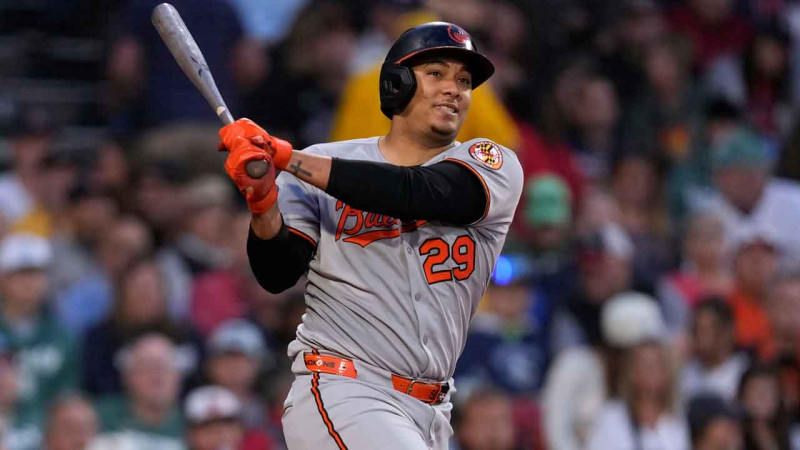 The Orioles' Ninth-Inning Drama: Baltimore's Rally Defeats Marlins in Thriller