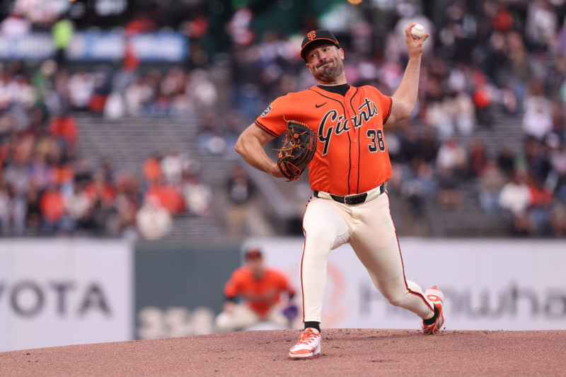 Pirates vs. Giants: A Clash of Titans in the Bay