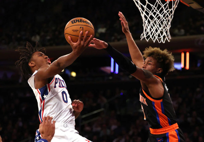 Knicks Takedown 76ers in a Dominating Display in Game 1