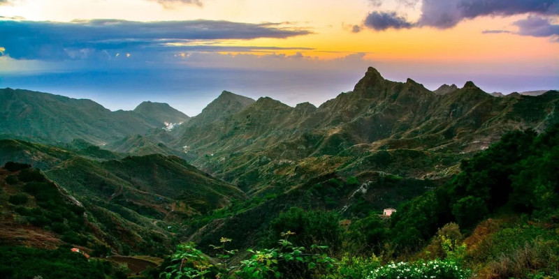 The Canary Islands' Tenerife Faces Hantavirus Threat as Cruise Ship Docks