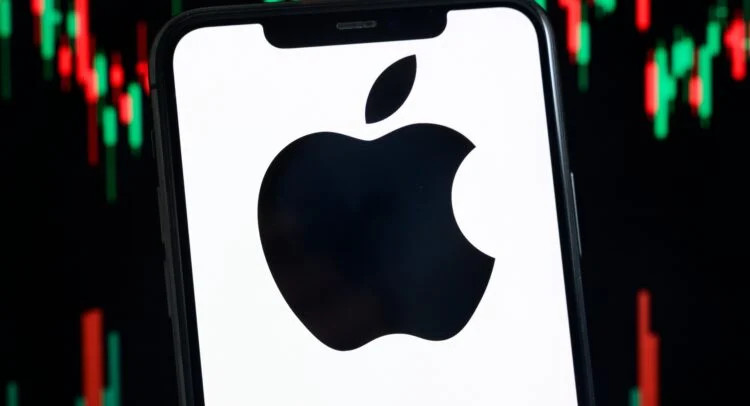 Apple Stock Sees Mixed Sentiment Ahead of Q3 2026 Earnings