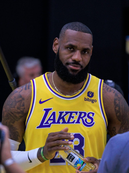LeBron James and the 76ers: A New Era of Dominance