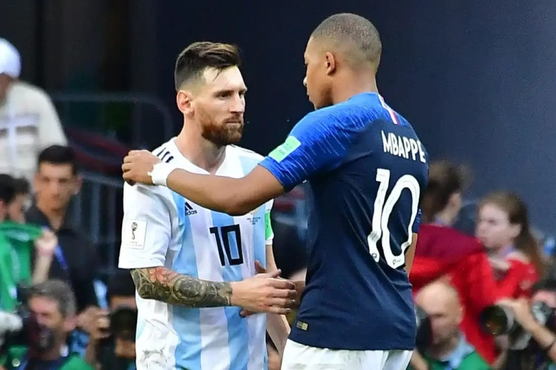 Messi Bathing Yamal: The Unlikely Bond Between Soccer Legends