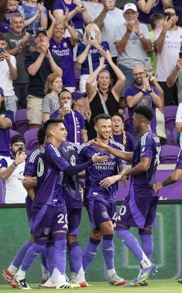 Orlando City Scorches PayPal Park in San Jose Earthquakes Showdown