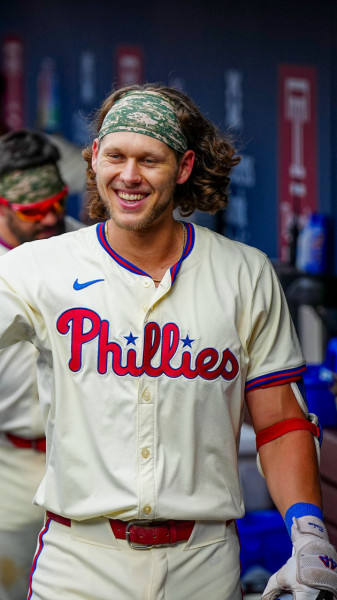 Alec Bohm's Decisive Performance Leads Phillies to Victory Over Twins