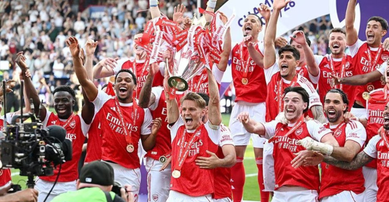 Arsenal Kick Off Premier League Title Defense with Dominant Win Over Coventry