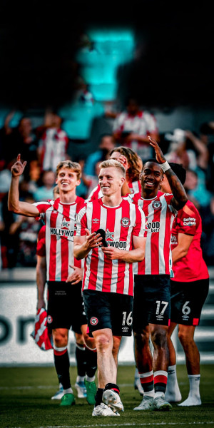 Brentford's Stunning Start: A 3-0 Victory Over Tottenham in 2026 Premier League Opener