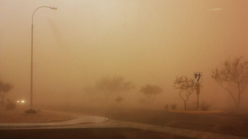 Category 5 Dust Storm Slams Phoenix, Leaving City in Shambles