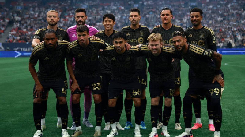 Chivas Stages Remarkable Comeback in Thrilling 3-3 Draw Against Xolos