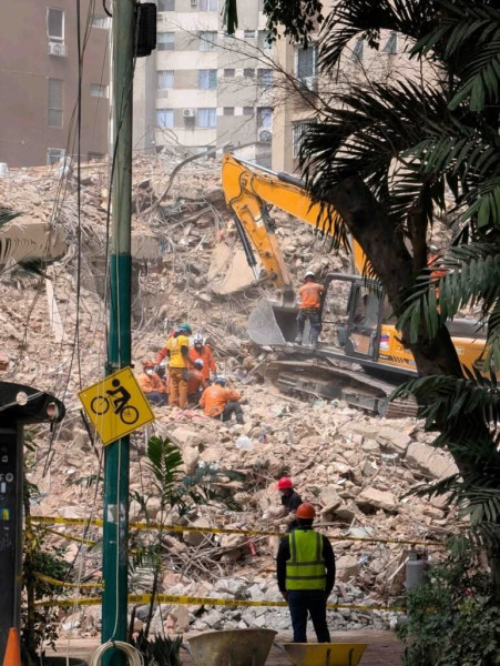 Colombian Earthquake: Devastation and Recovery Efforts