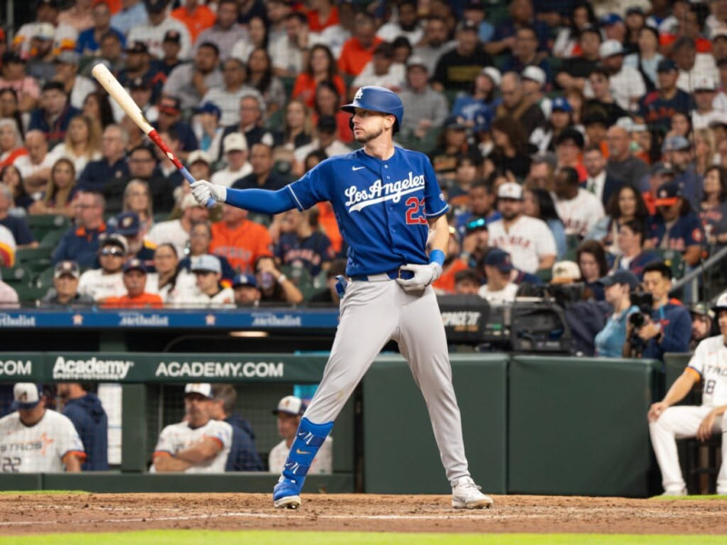 Dodgers' Jake Bennett Leads to Team's Shocking Win Against the Astros