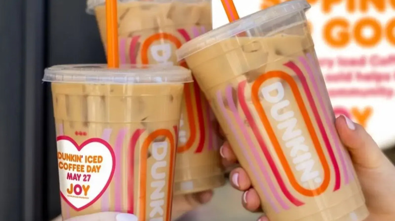 Dunkin' Drops 1 Million Free Refreshers on This August Morning