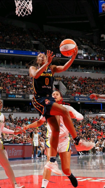 Game-Changing Performance by Mitchell Delivers Sweeping Victory for Fever Over Liberty