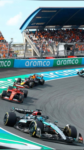 George Russell Dominates in F1 Sprint Race at Dutch GP